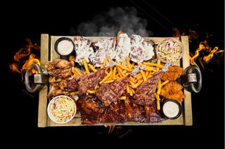 Platou Hungry - recomandat pentru 4-6 persoane