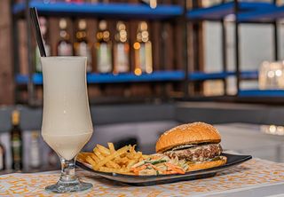 Classic Burger Shake