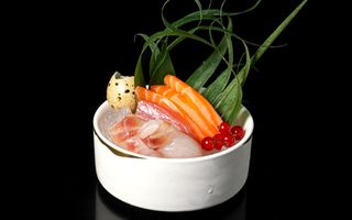 S06. Sashimi misto - 5 pezzi