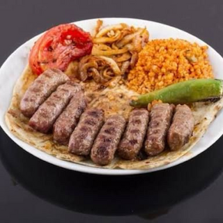 Zestaw Adana Kebab rollo + Köfte tureckie