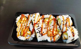 California Tempura Pollo Aguacate (8 Uds.)