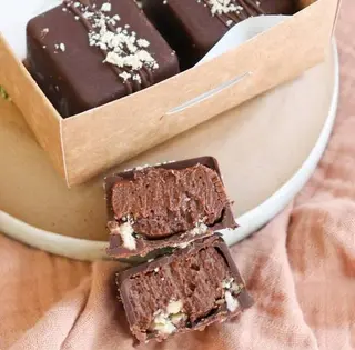 4 Bombons de Brigadeiro de Tâmaras com Stevia