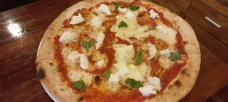 Pizza De Búfala (33 Cm.)