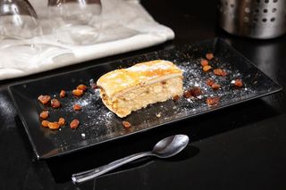 Placinta cu branza si stafide 