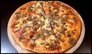 Chili Bolognaise Beef Pizza