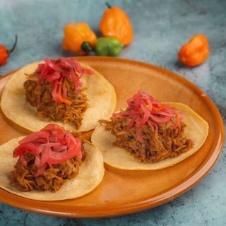 Taquiza De Cochinita