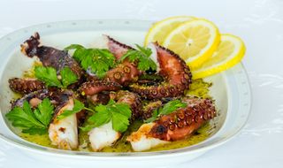 Октопод по гръцки (200г)