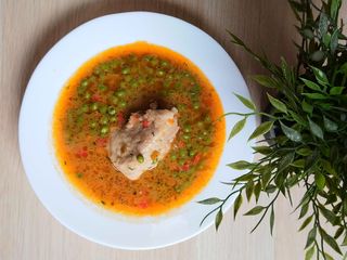 Свинско с грах (450г)