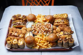 Brand Box (6 Personnes)