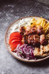 Plato De Pollo Con Tocino