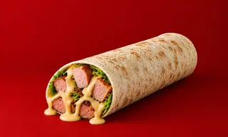 მექსიკური ჰოთ-დოგი ლავაში ყველის სოუსით/hot-dog lavash with cheese sauce
