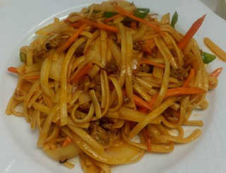 Tallarines Fritos Con Salsa Agridulce