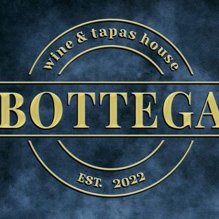 УШИ НА ПЛОЧА