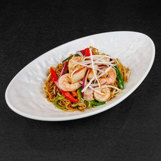 8B- Tallarines Frito con Marisco y Verduras