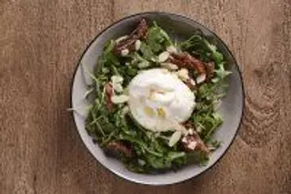 ENSALADA DE BURRATA Y JAMÓN