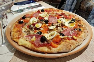 Pizza Capricciosa