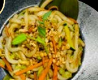 Yaki udon con verdure