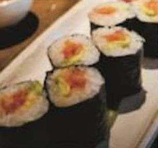 142 Hosso spicy salmone 3 pezzi