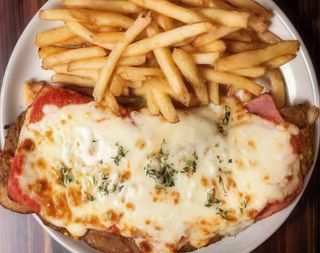 Milanesa Napolitana De Pollo