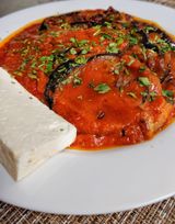 Патладжан с доматен сос и сирене (300г)