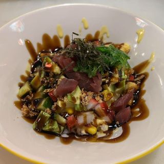 31B.Poke De Atún Con Wakame