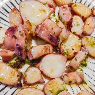 122. Pulpo A La Plancha