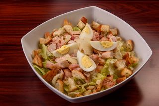 Salata Caesar