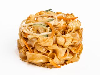 145 Fettucine vietnamita con pollo piccante