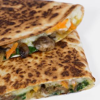 Кесадия с гъби