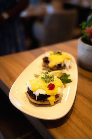 Desayuno Huevos Benedict