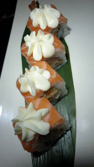 208. Dragon roll - 8 pezzi