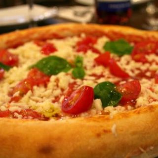 Pizza Margherita (mediana)