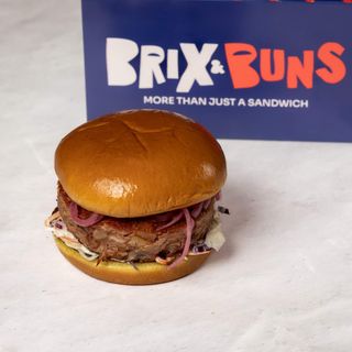 Smokey truffle pork & truffle pomfrit + Pepsi