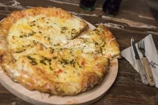 PIZZA MARGARITA