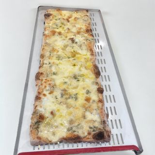 4 formaggi (60 cm lungime 1,1 kg )