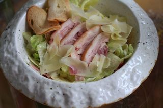 Цезар з курячим стегном