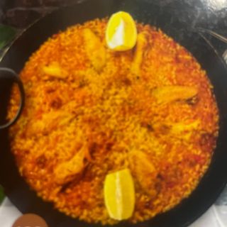 108. Paella De Pollo