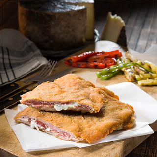 Cachopo Narcea De ternera asturiana, relleno de beicon y queso