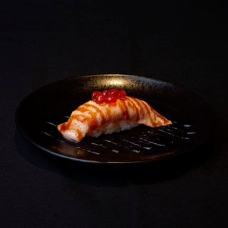 Nigiri de Salmón Aburi