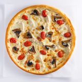 Пицца с курицей и грибами