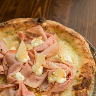 Pizza  gourmet Praiola