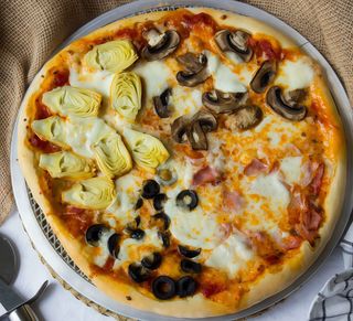 Pizza 4 Estaciones (30 Cm.)