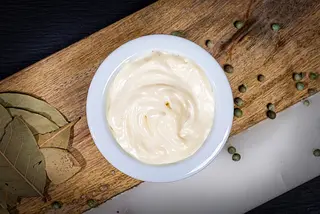 Sos Maioneza