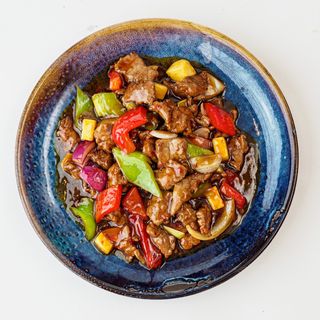 Ternera con salsa picante