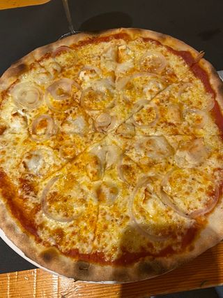 Pizza La Cabra (30 Cm.)