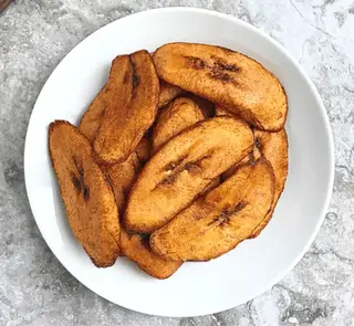 Fried Plantain and Wings