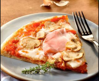 Pizza Bismark (28 cm.)