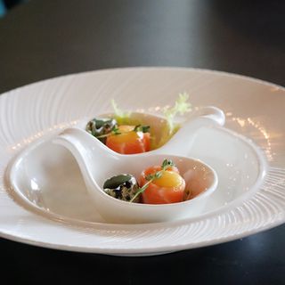 1172. Gunkan Con Huevos De Codorniz (2 Pzs.)