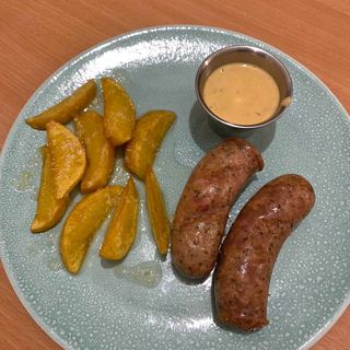 Нюрнбергські ковбаски з картоплею (200/100/40г)