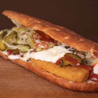 Sandwich cu snitel pui 